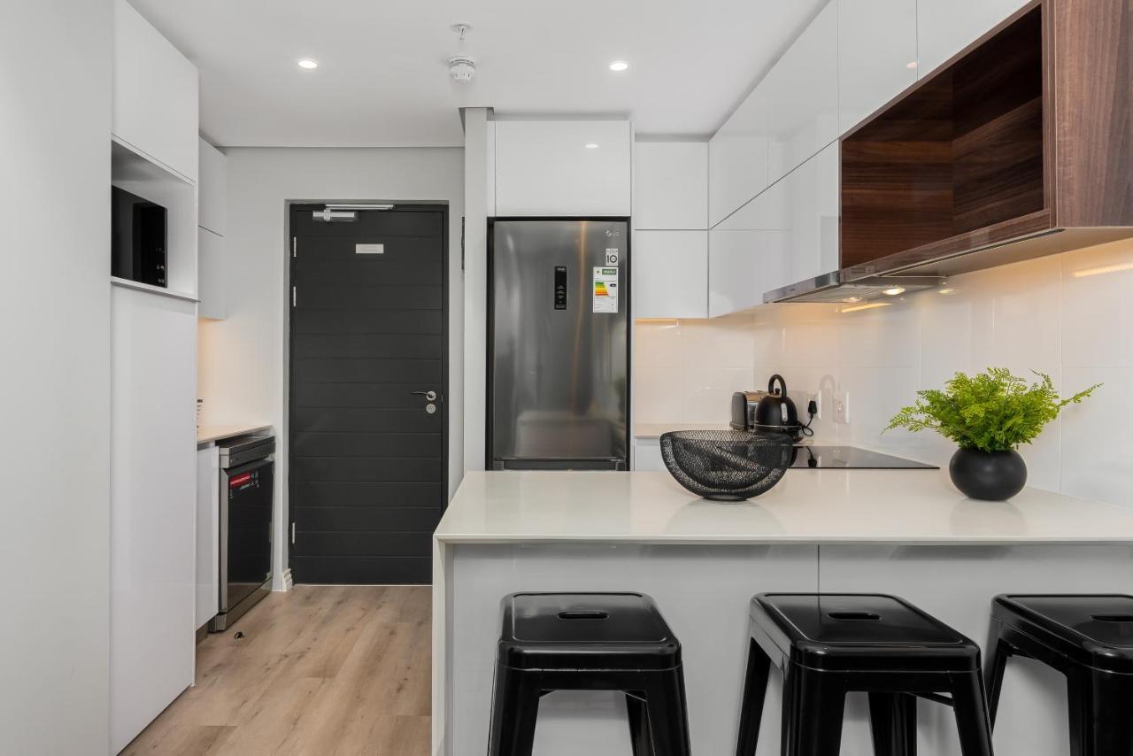 Apartment 16 On Bree *