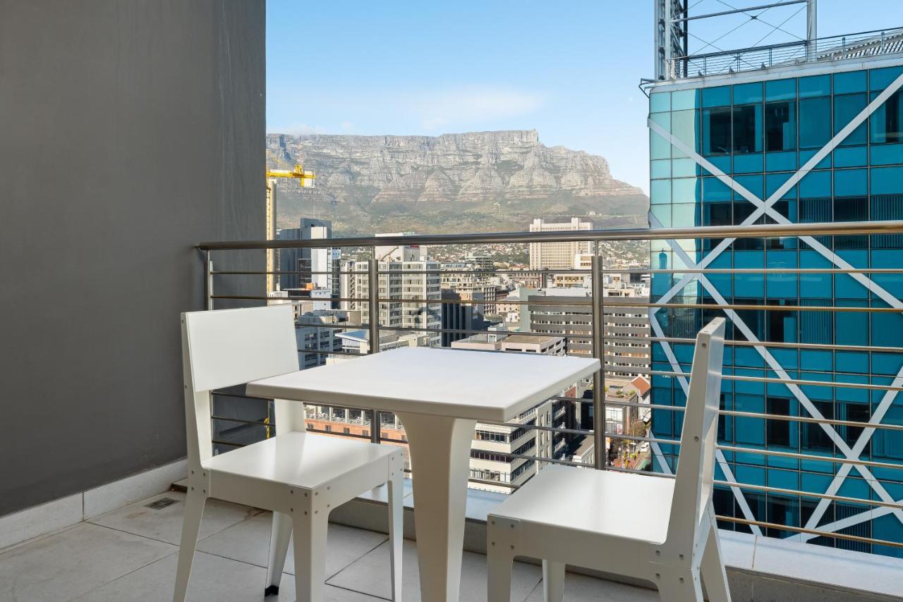 Apartment 16 On Bree Cape Town